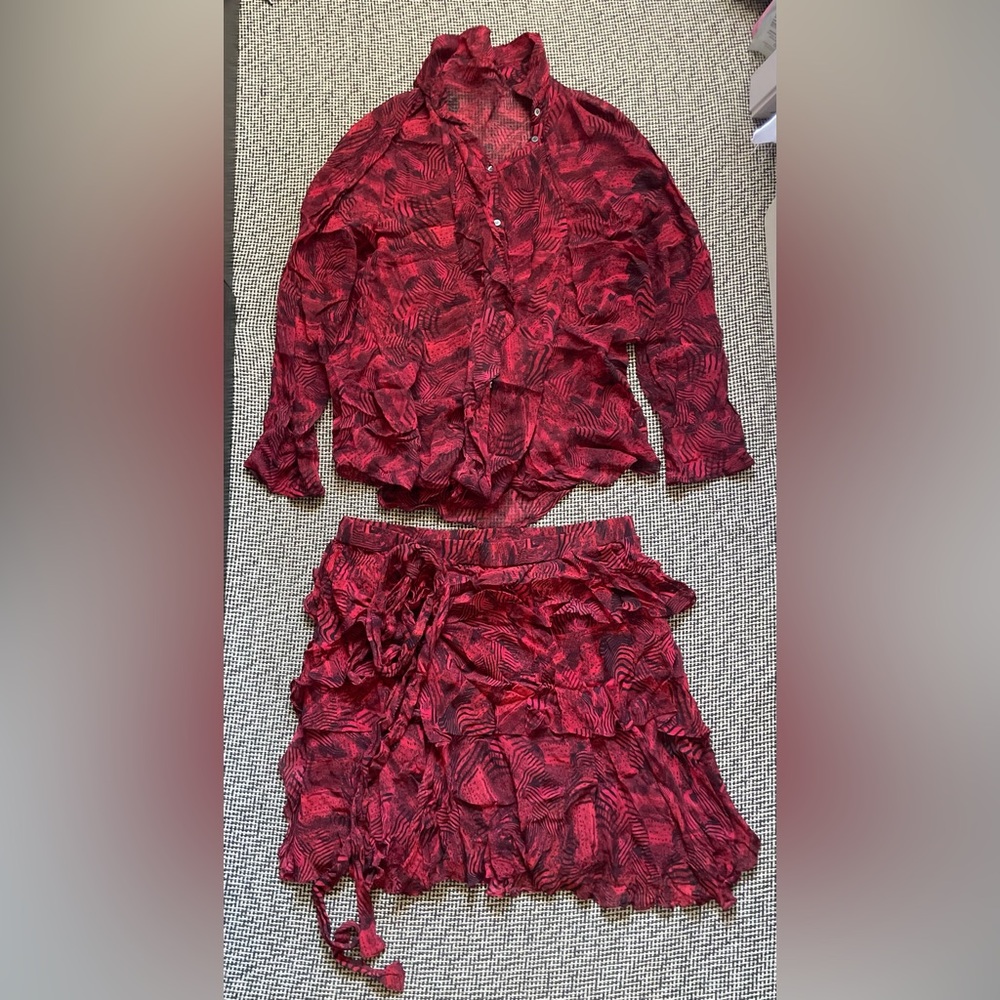 Stylish Red Women's Skirt Set
